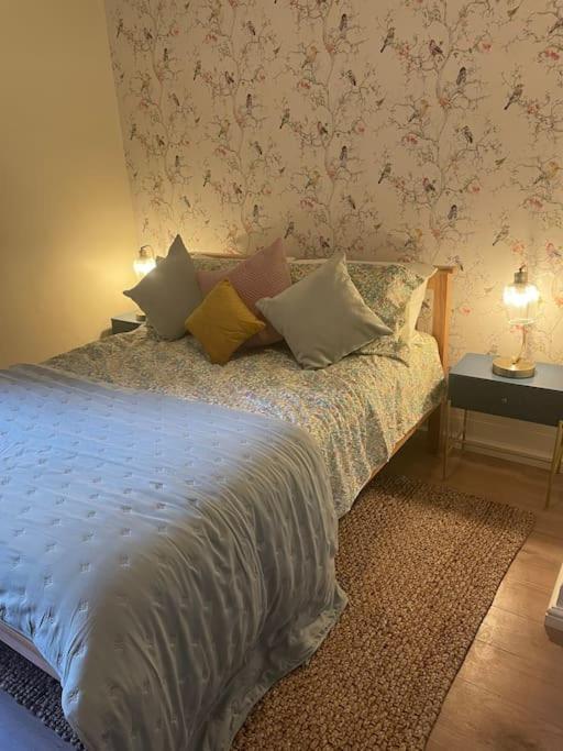 דירות West London Stunning Garden Flat - Period Features מראה חיצוני תמונה